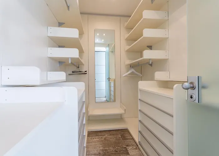 Vatican Exclusive Penthouse W Terrace And Parking