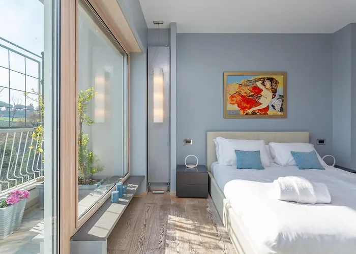 Vatican Exclusive Penthouse W Terrace And Parking